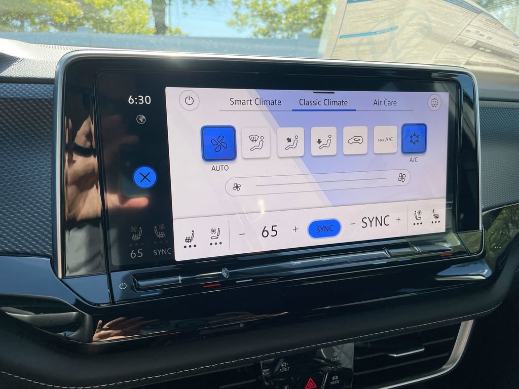 New 2026 Volkswagen Atlas Cross Sport SEL Premium R-Line image 43