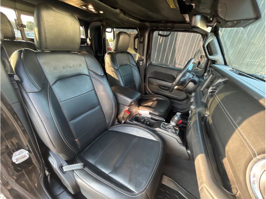 Used 2020 Jeep Gladiator Overland image 4