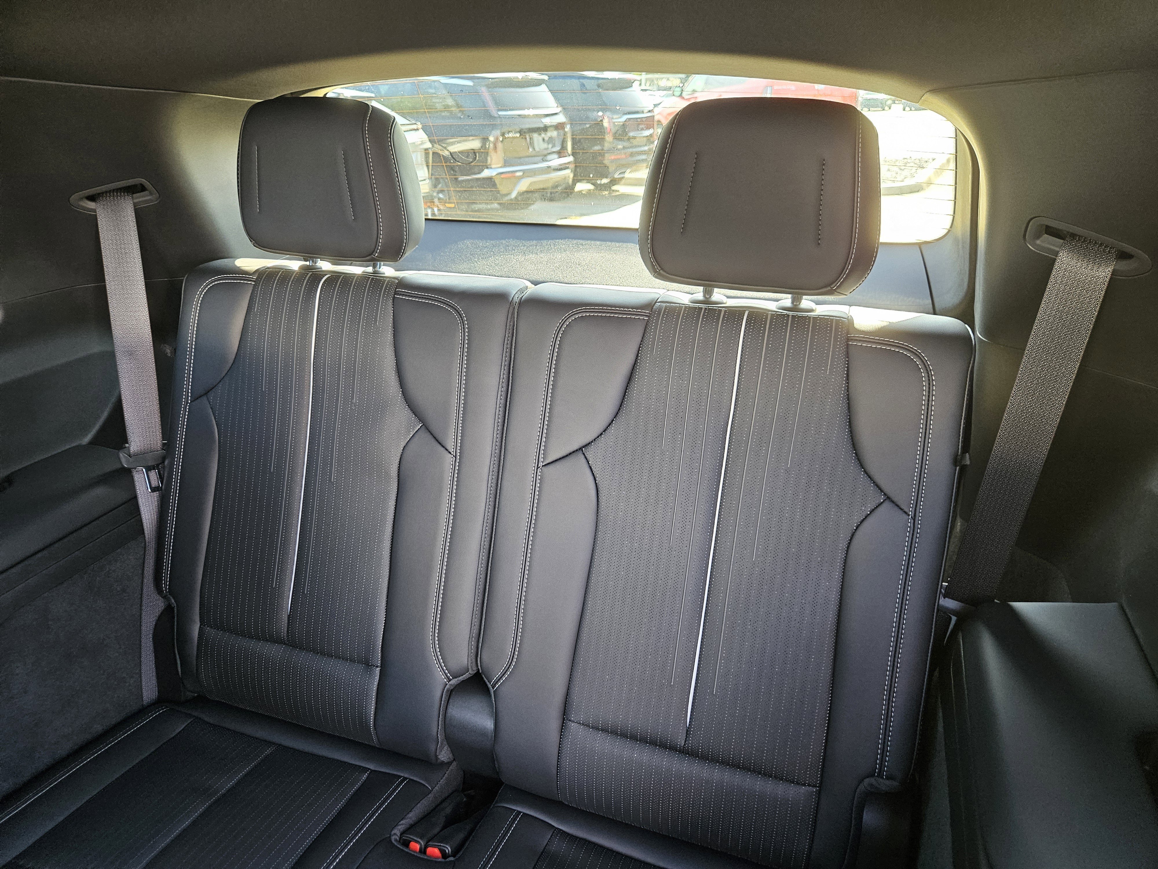 New 2026 Cadillac Vistiq Sport w/ LPO, Floor Liner Package image 15