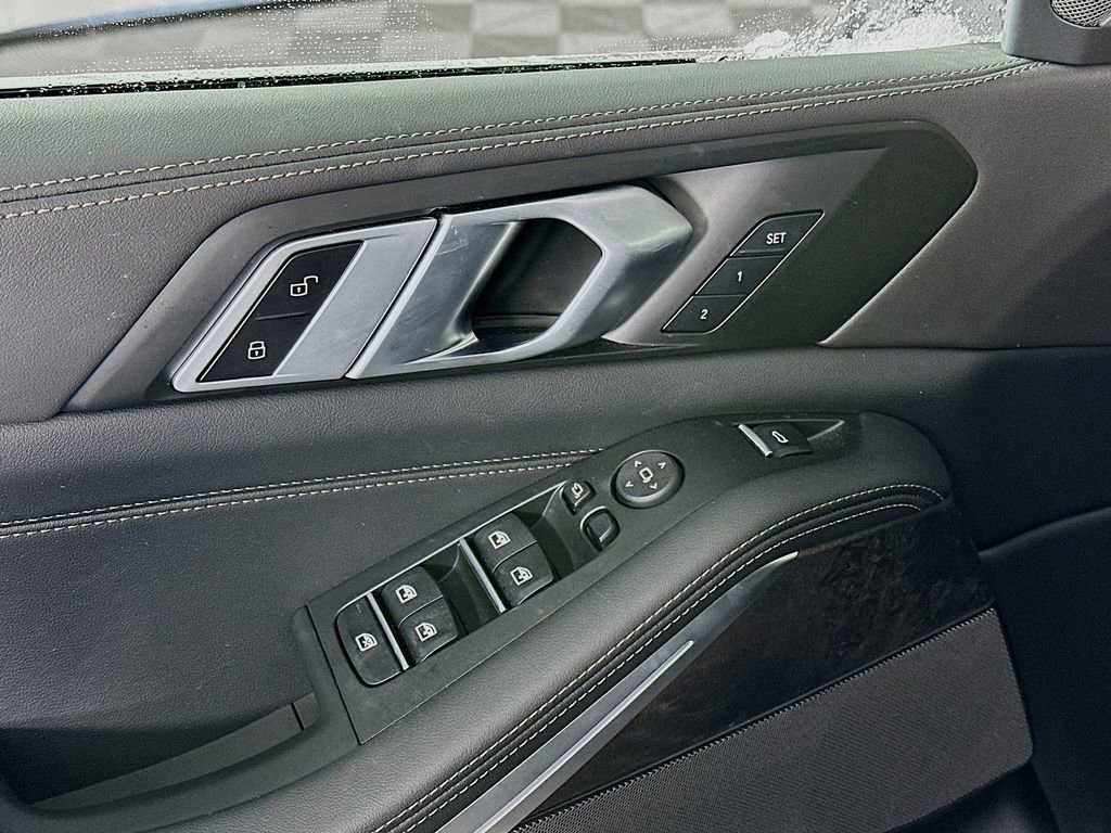 Used 2025 BMW X5 xDrive40i w/ Premium Package image 23