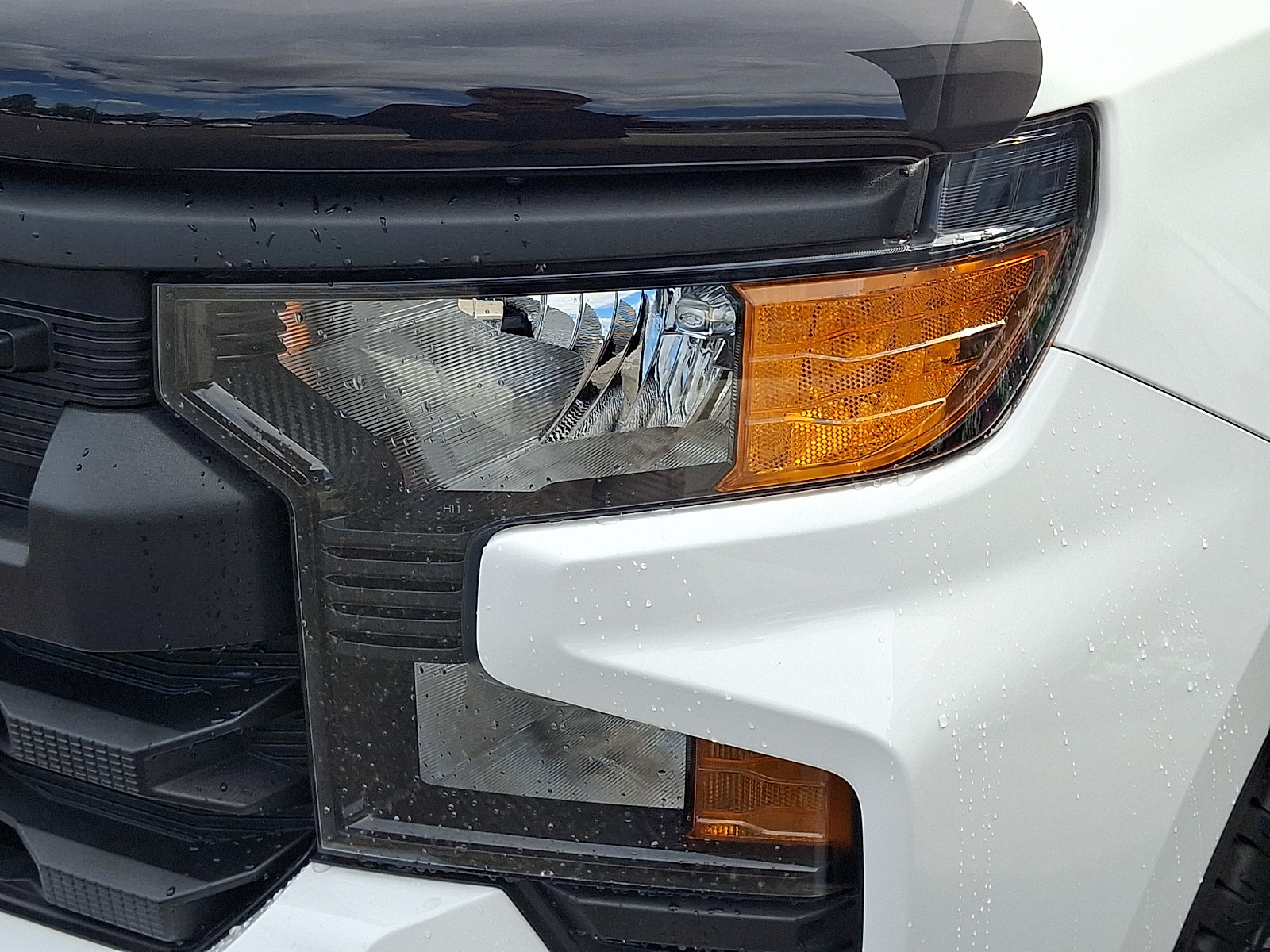 Used 2024 Chevrolet Silverado 1500 Custom RWD image 9