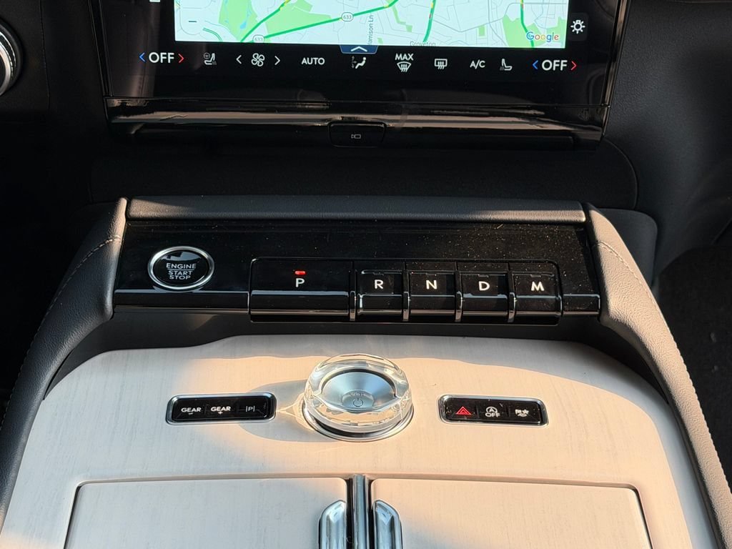 New 2027 Lincoln Navigator L Premier AWD/4WD image 9