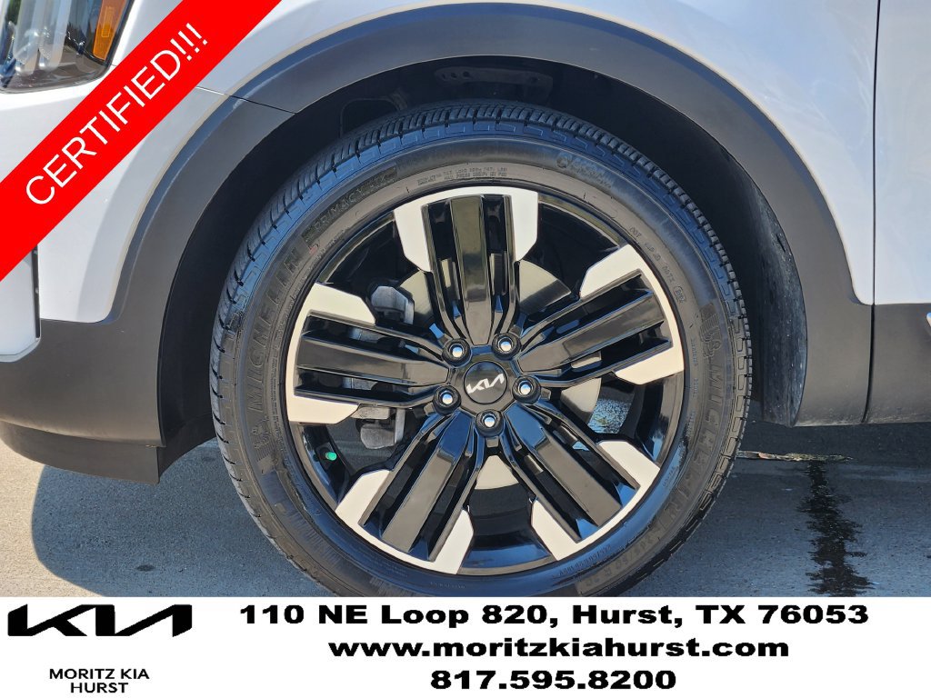 Certified 2024 Kia Telluride SX w/ Towing Package AWD/4WD image 17
