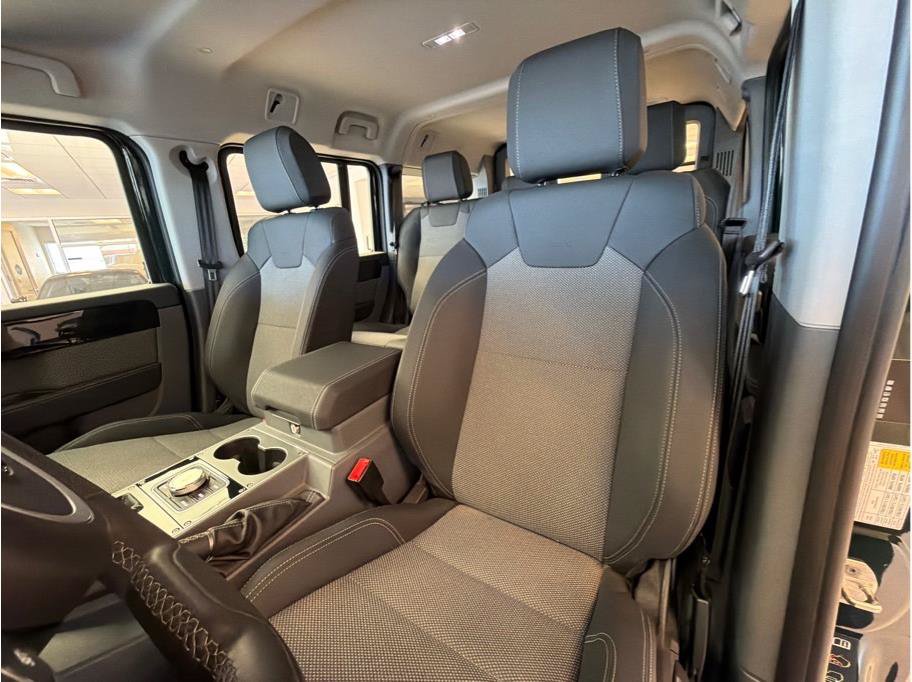 Used 2025 INEOS Grenadier Station Wagon AWD/4WD image 50