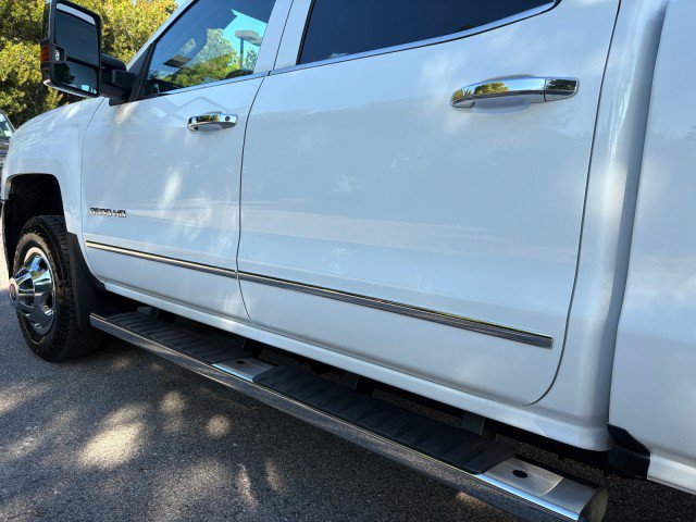 Used 2019 Chevrolet Silverado 3500 LTZ w/ LTZ Plus Package AWD/4WD image 16