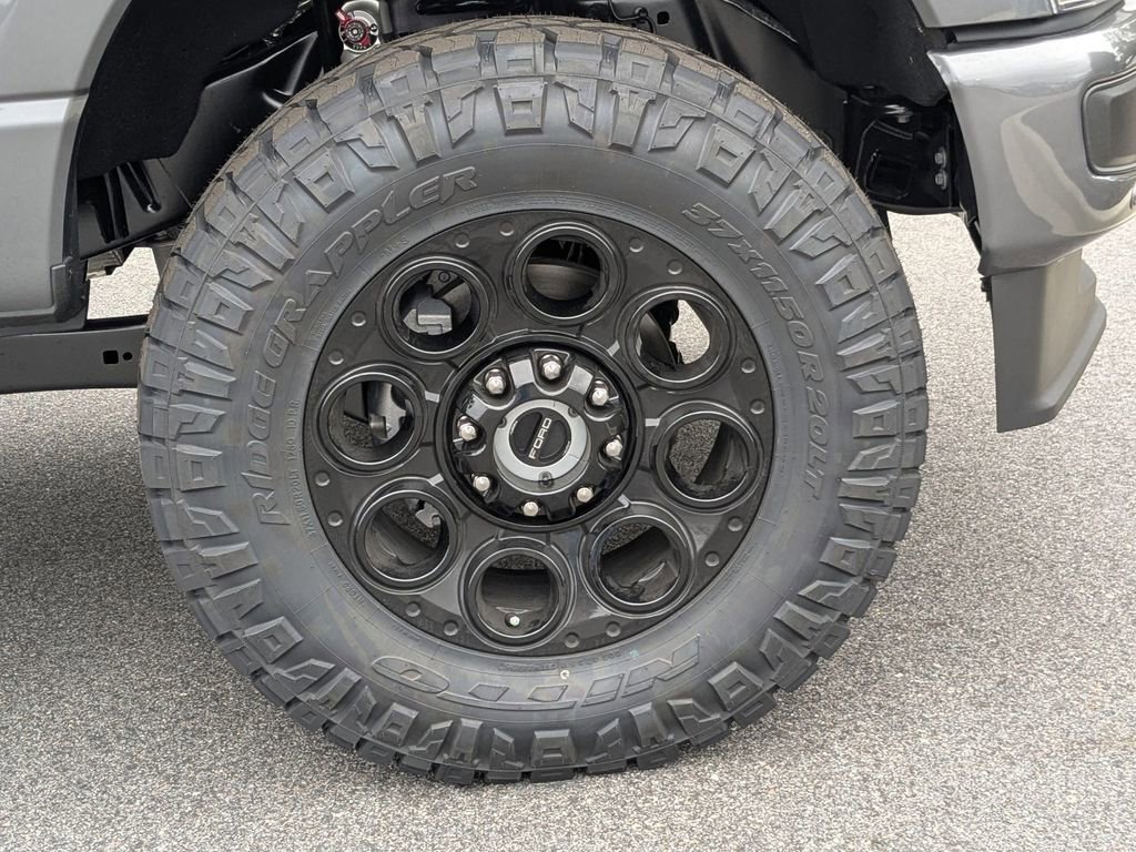 New 2026 Ford F350 Lariat w/ Black Appearance Package image 11