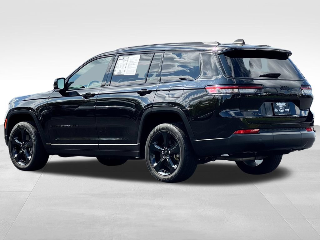 Used 2023 Jeep Grand Cherokee L Laredo AWD/4WD image 5