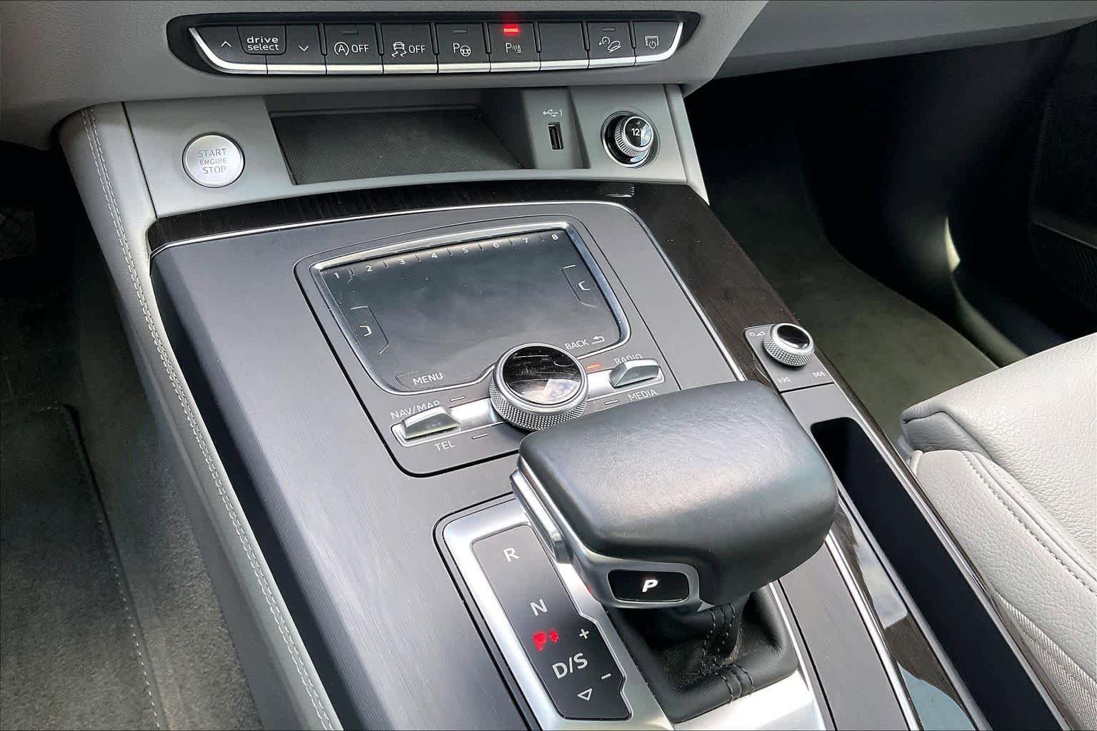 Used 2019 Audi Q5 Prestige w/ Prestige Package image 33