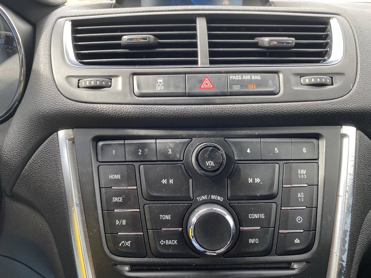 Used 2016 Buick Encore FWD image 28