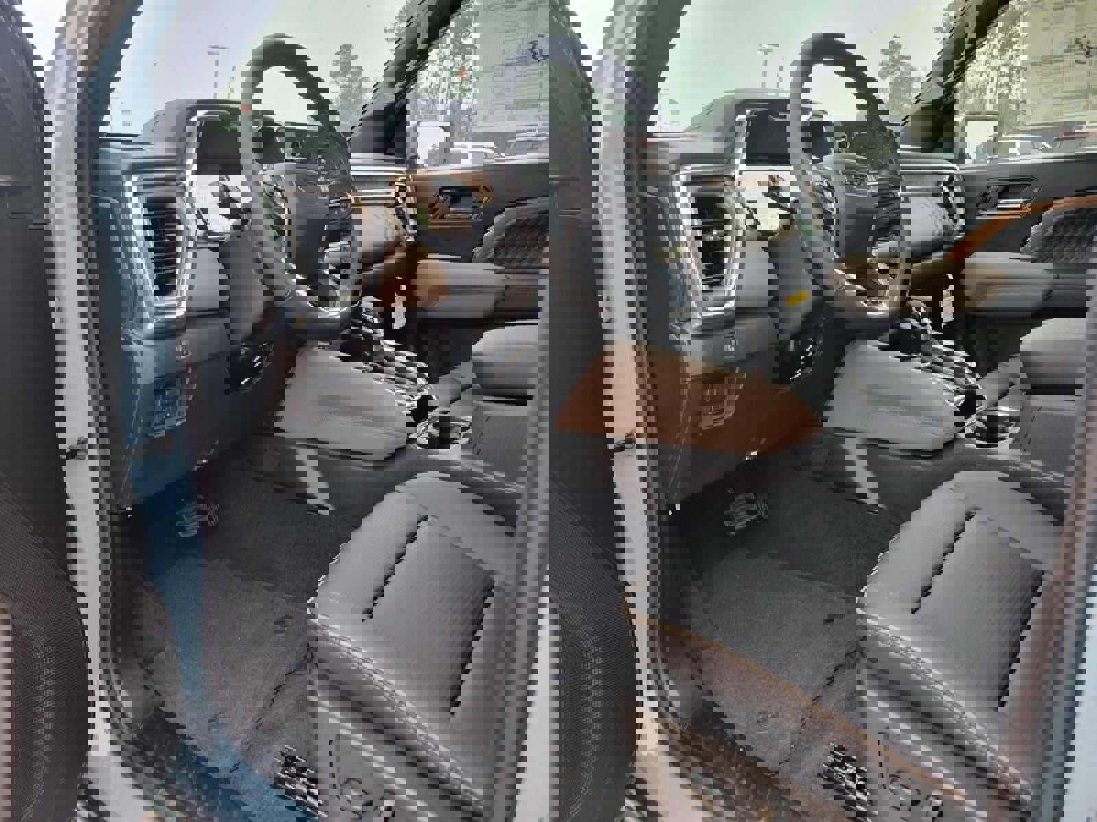 New 2026 GMC Canyon Denali image 17