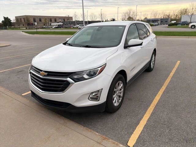 Used 2020 Chevrolet Equinox LT w/ Driver Convenience Package AWD/4WD image 2