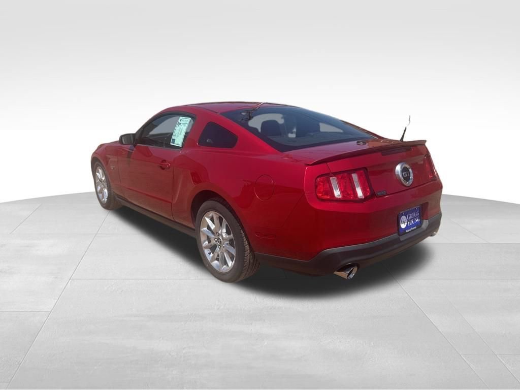 Used 2010 Ford Mustang GT RWD image 9