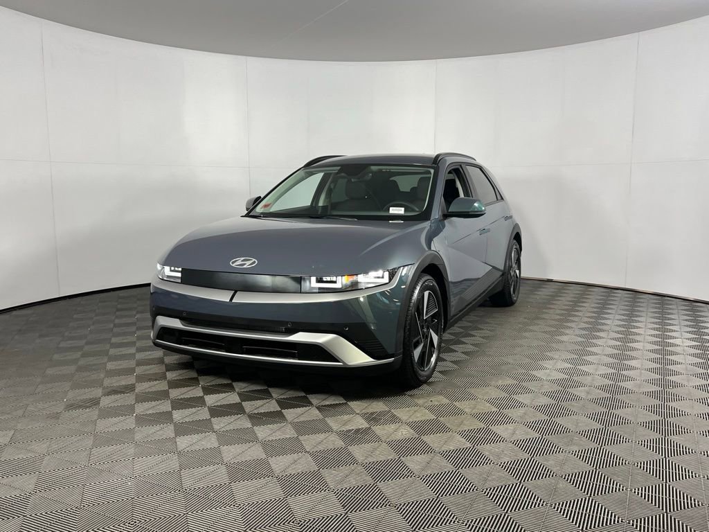 Used 2025 Hyundai Ioniq 5 SEL image 3