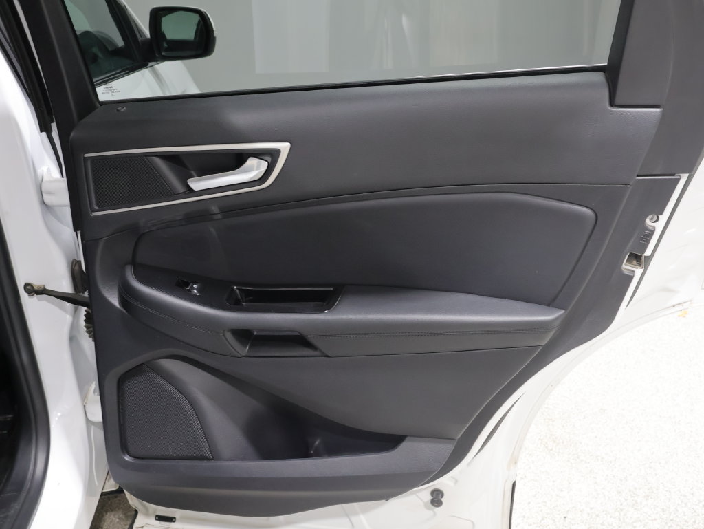 Used 2020 Ford Edge SEL w/ Convenience Package AWD/4WD image 21