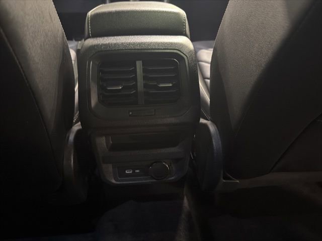 Used 2024 Volkswagen Tiguan SEL R-Line image 26