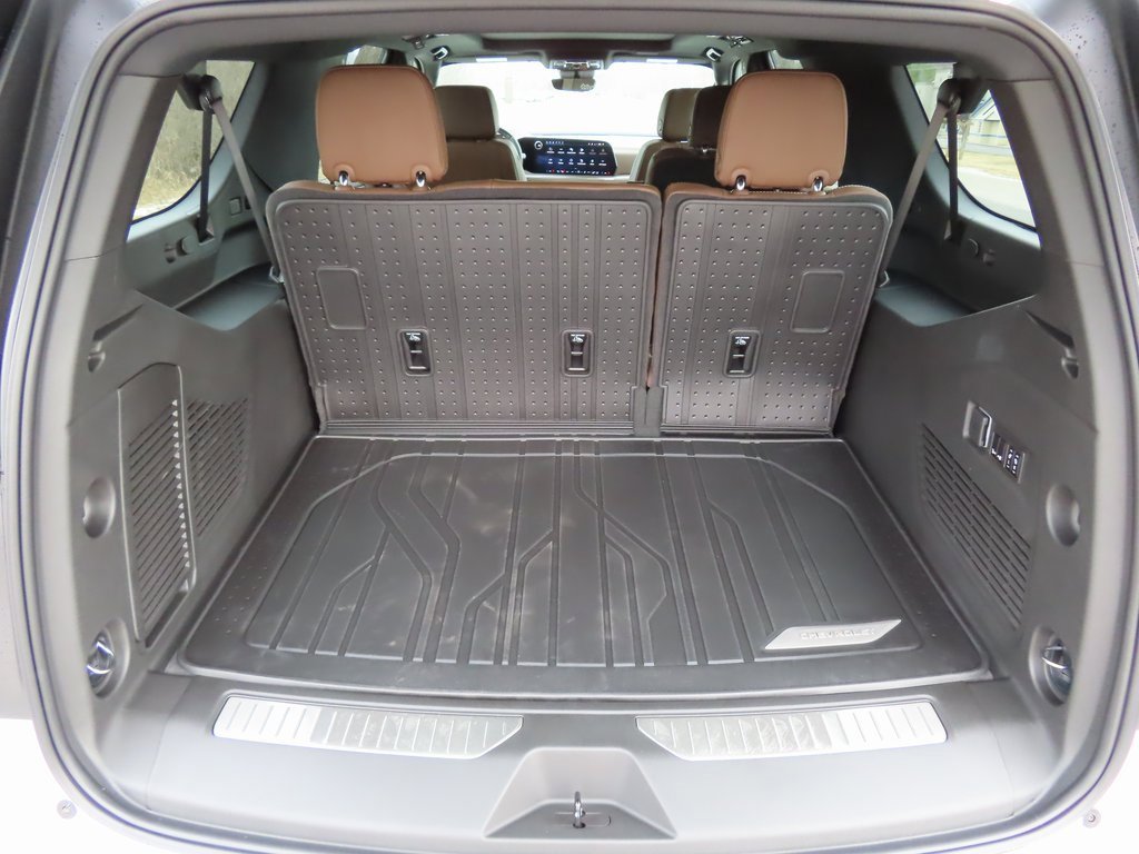 New 2026 Chevrolet Suburban High Country image 17