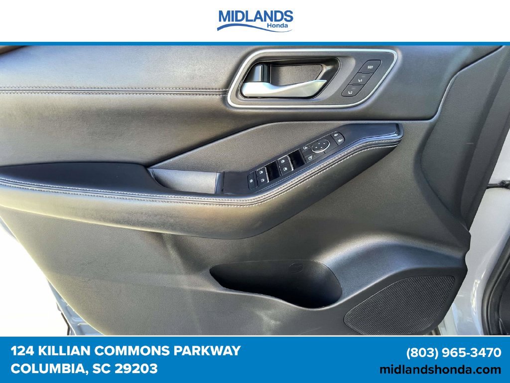 Used 2023 Nissan Rogue Platinum w/ Platinum Premium Package AWD/4WD image 18