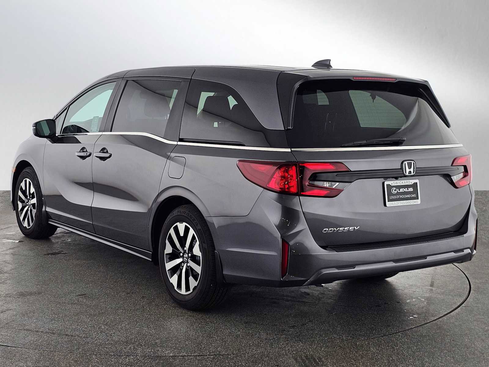 Used 2026 Honda Odyssey EX-L image 5