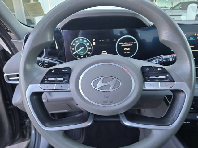 Used 2024 Hyundai Elantra Blue FWD image 24