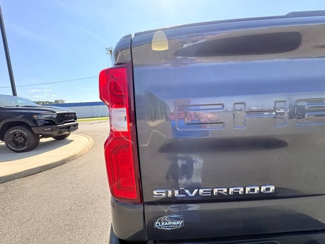 Used 2021 Chevrolet Silverado 1500 LT Trail Boss w/ Convenience Package II AWD/4WD image 16