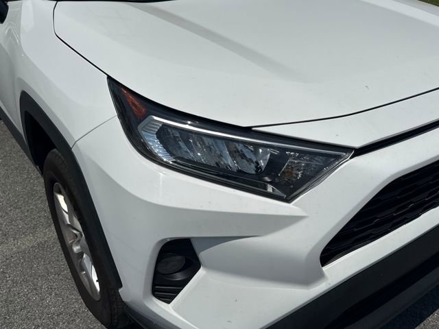 Used 2021 Toyota RAV4 XLE w/ Convenience Package AWD/4WD image 10