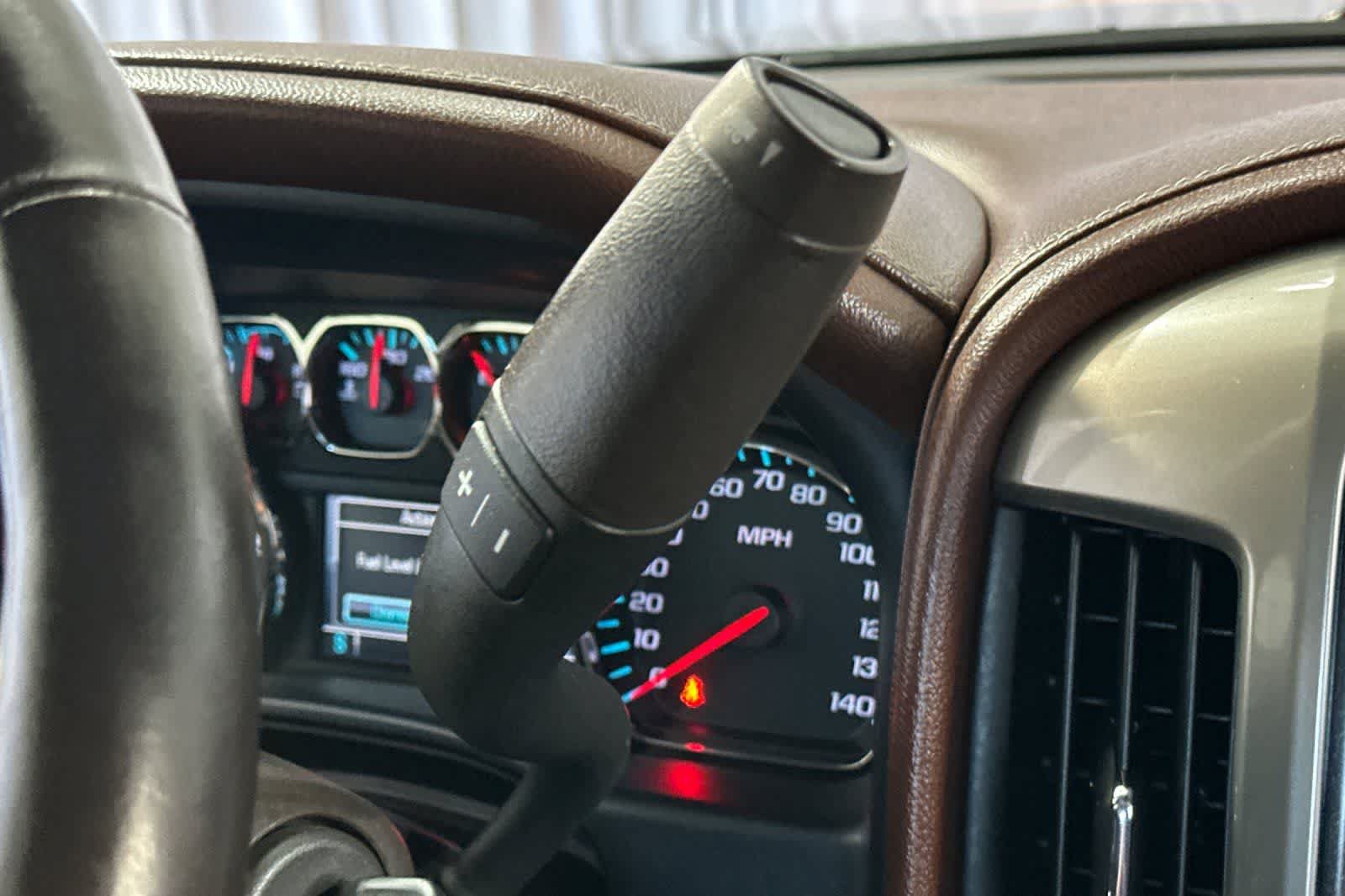 Used 2015 Chevrolet Silverado 1500 High Country w/ High Country Premium Package AWD/4WD image 24