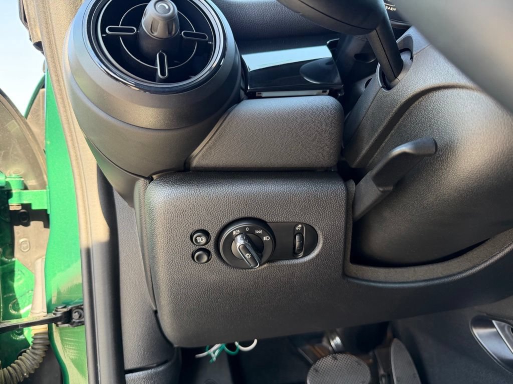 Used 2023 MINI Cooper S FWD image 15