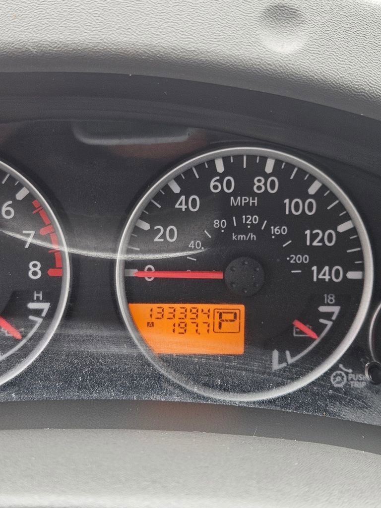 Used 2010 Nissan Frontier LE w/ LE Value Truck Pkg AWD/4WD image 31