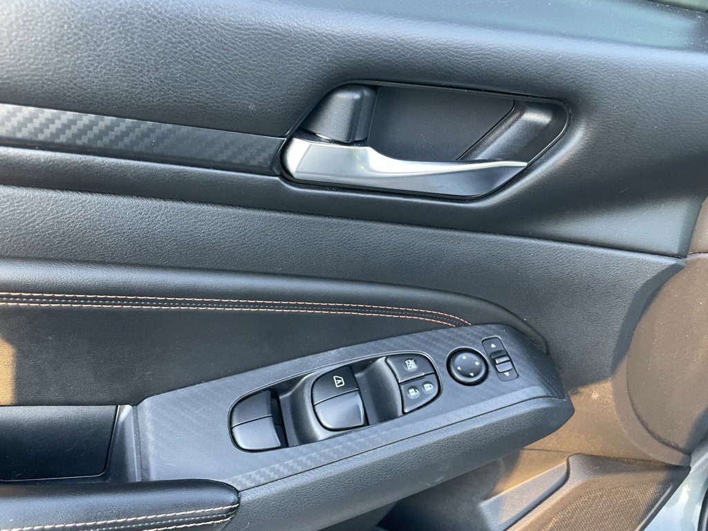 Used 2020 Nissan Altima 2.5 SR image 11