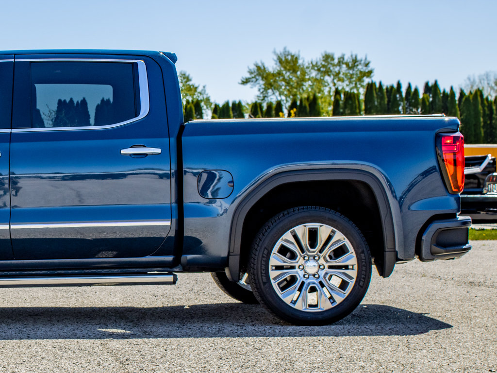 Used 2020 GMC Sierra 1500 Denali w/ Denali Ultimate Package AWD/4WD image 45