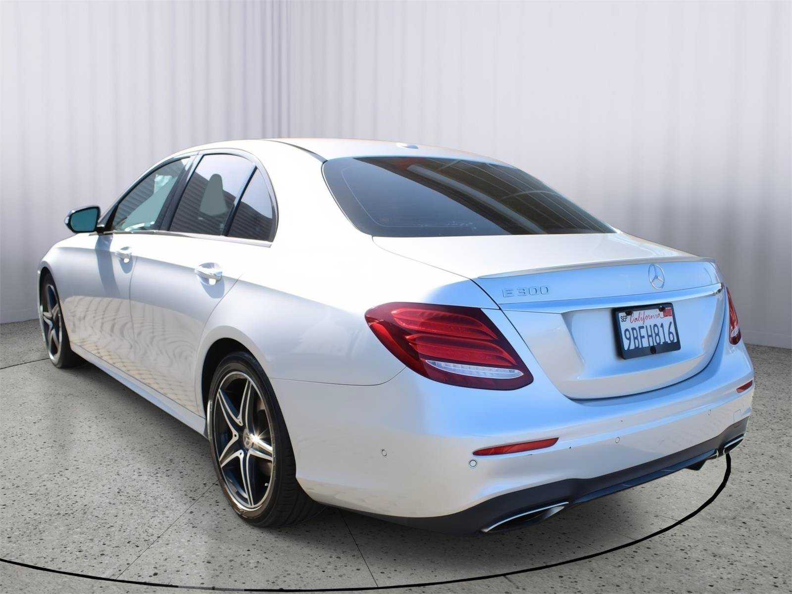 Used 2018 Mercedes-Benz E 300 image 6