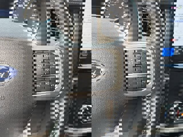 Used 2023 Ford Expedition Max XLT image 27