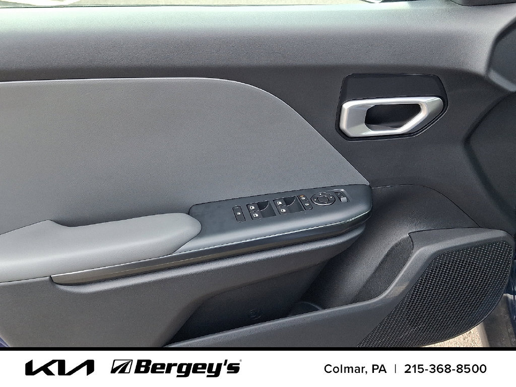 Certified 2025 Kia K4 FWD image 10
