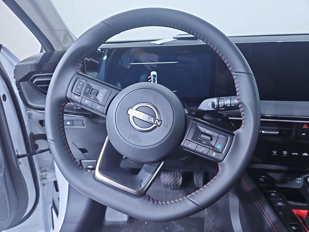 New 2025 Nissan Kicks SR image 14