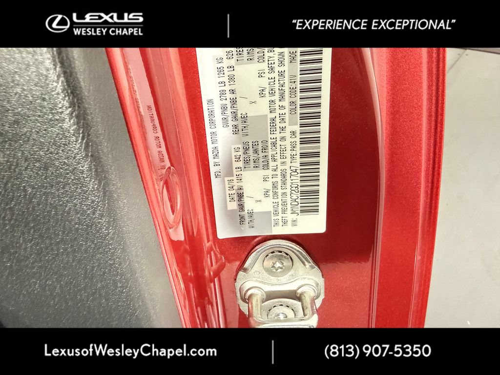 Used 2016 MAZDA MX-5 Miata Club RWD image 10