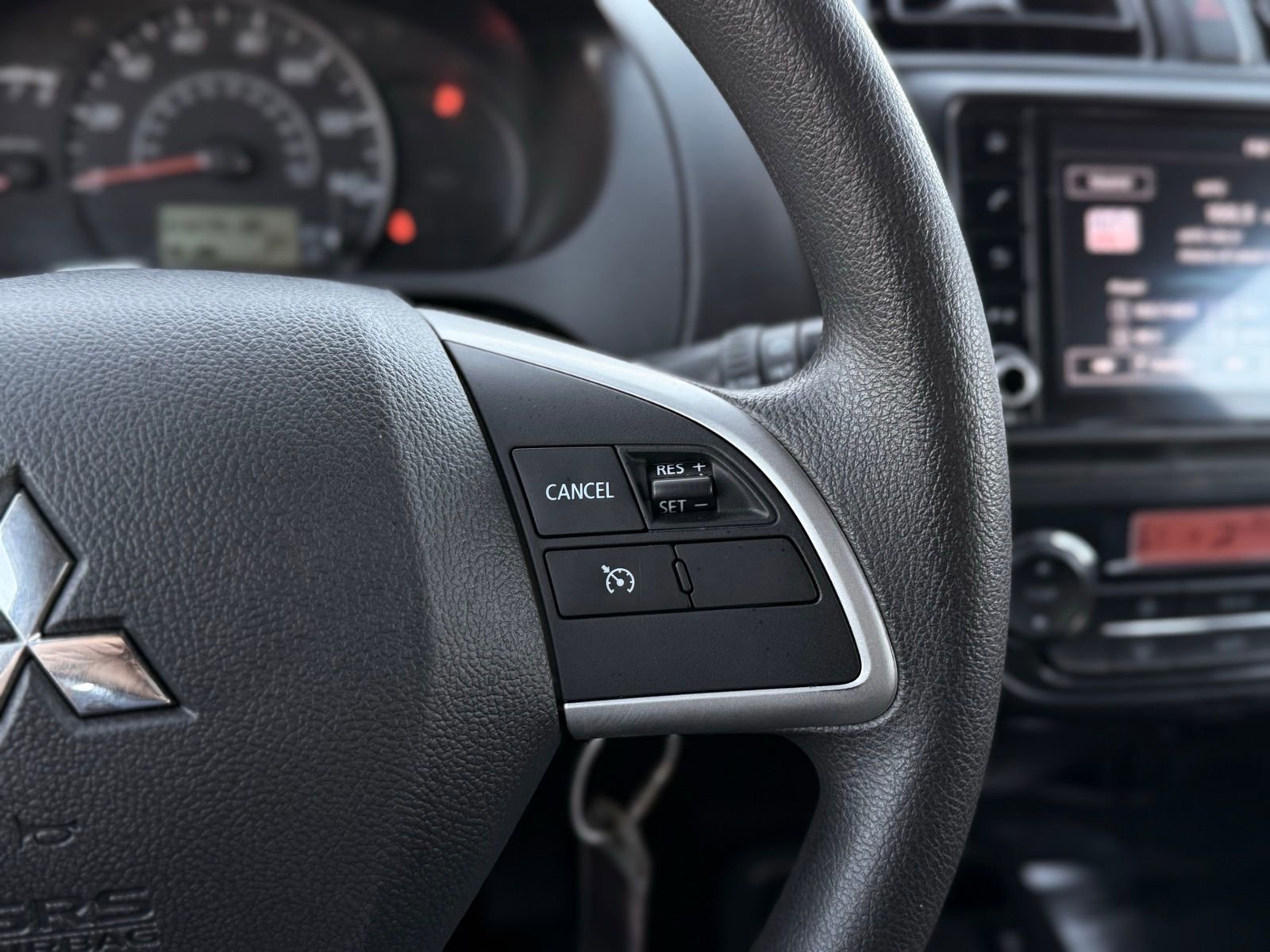 Used 2024 Mitsubishi Mirage ES image 29