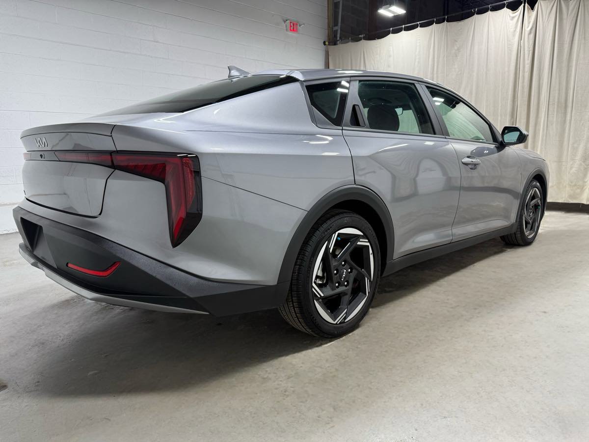 Used 2025 Kia K4 EX FWD image 4