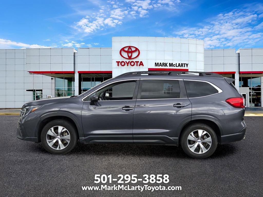 Used 2023 Subaru Ascent Premium AWD/4WD image 2