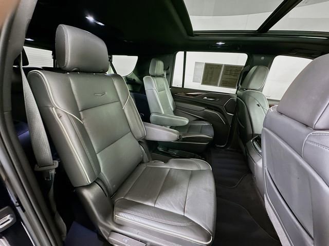 Certified 2023 Cadillac Escalade ESV Premium Luxury w/ LPO, Radiant Package image 31