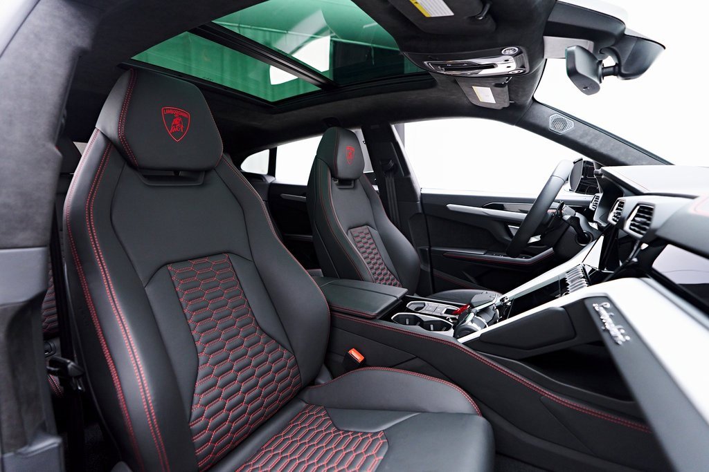 Used 2022 Lamborghini Urus image 48