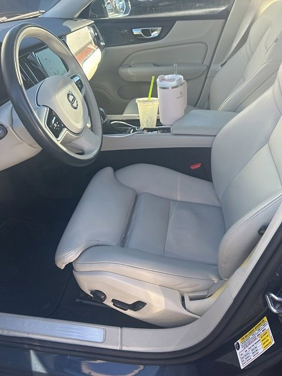 Used 2020 Volvo S60 T6 Inscription image 7