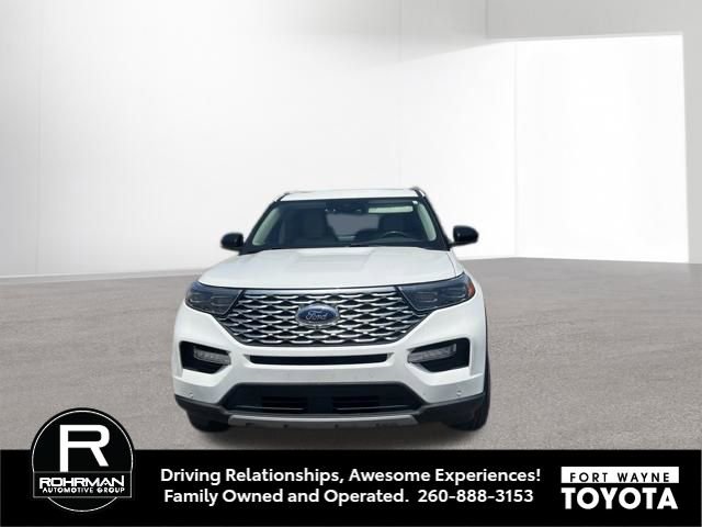 Used 2021 Ford Explorer Platinum w/ Equipment Group 601A AWD/4WD image 3