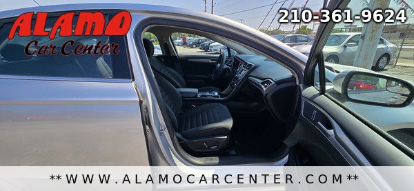 Used 2017 Ford Fusion SE image 15