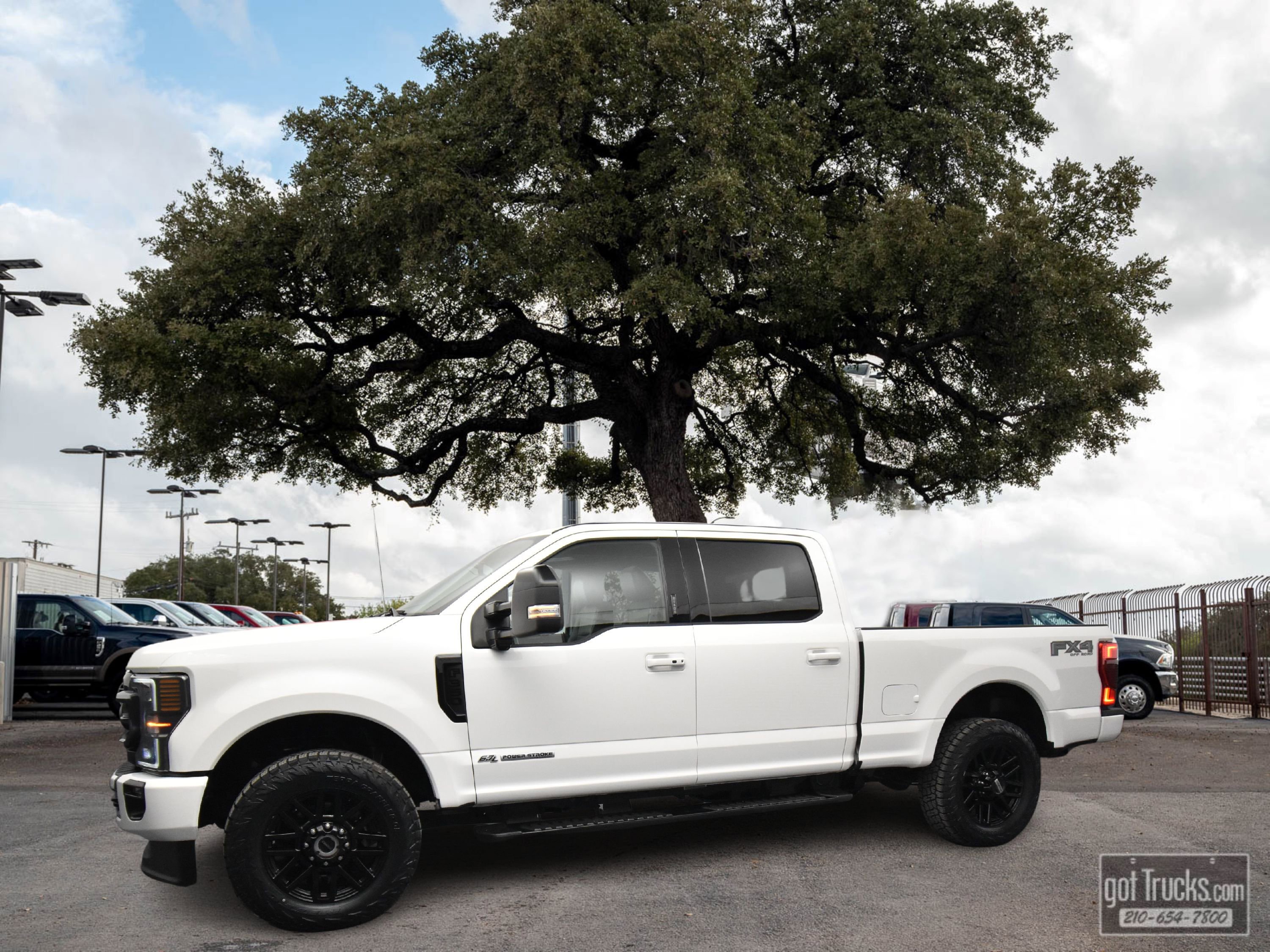 Used 2021 Ford F350 Lariat image 1