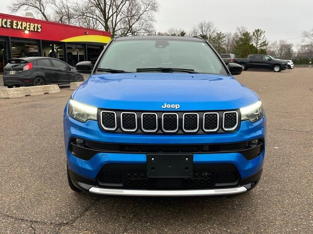 Used 2023 Jeep Compass Limited w/ Elite Group AWD/4WD image 9