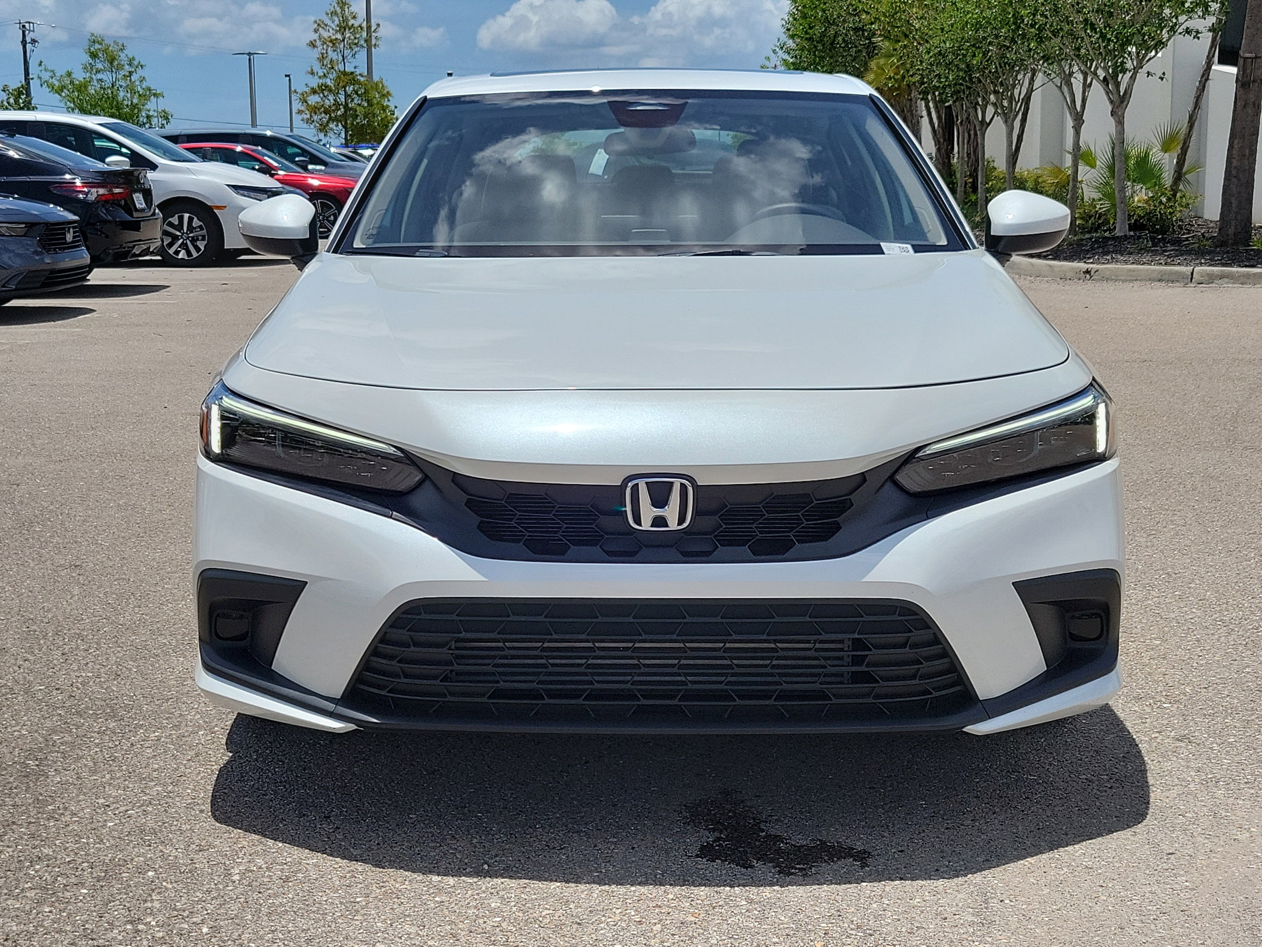 Used 2024 Honda Civic EX-L image 2