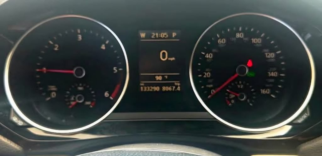 Used 2015 Volkswagen Jetta TDI SEL FWD image 14