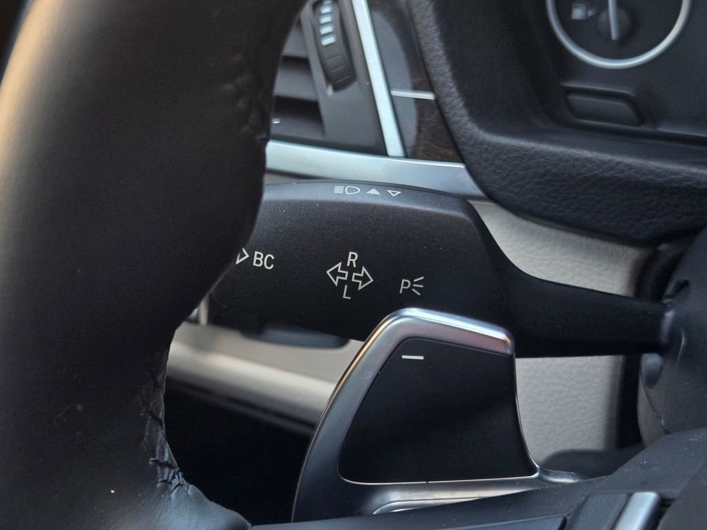 Used 2017 BMW 330i Sedan image 26