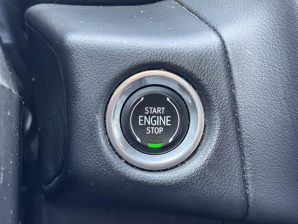 Used 2021 Chevrolet Tahoe Z71 image 25