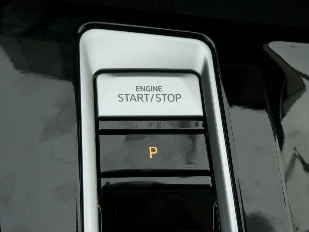 New 2026 Volkswagen Atlas SEL image 10